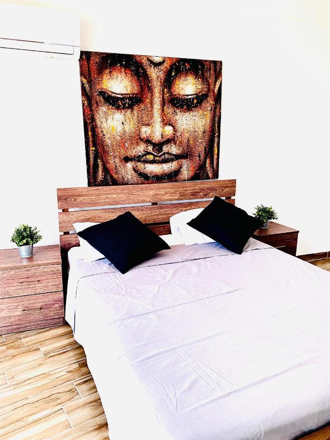 Bali Suites 404 Larnaca Bagian luar foto