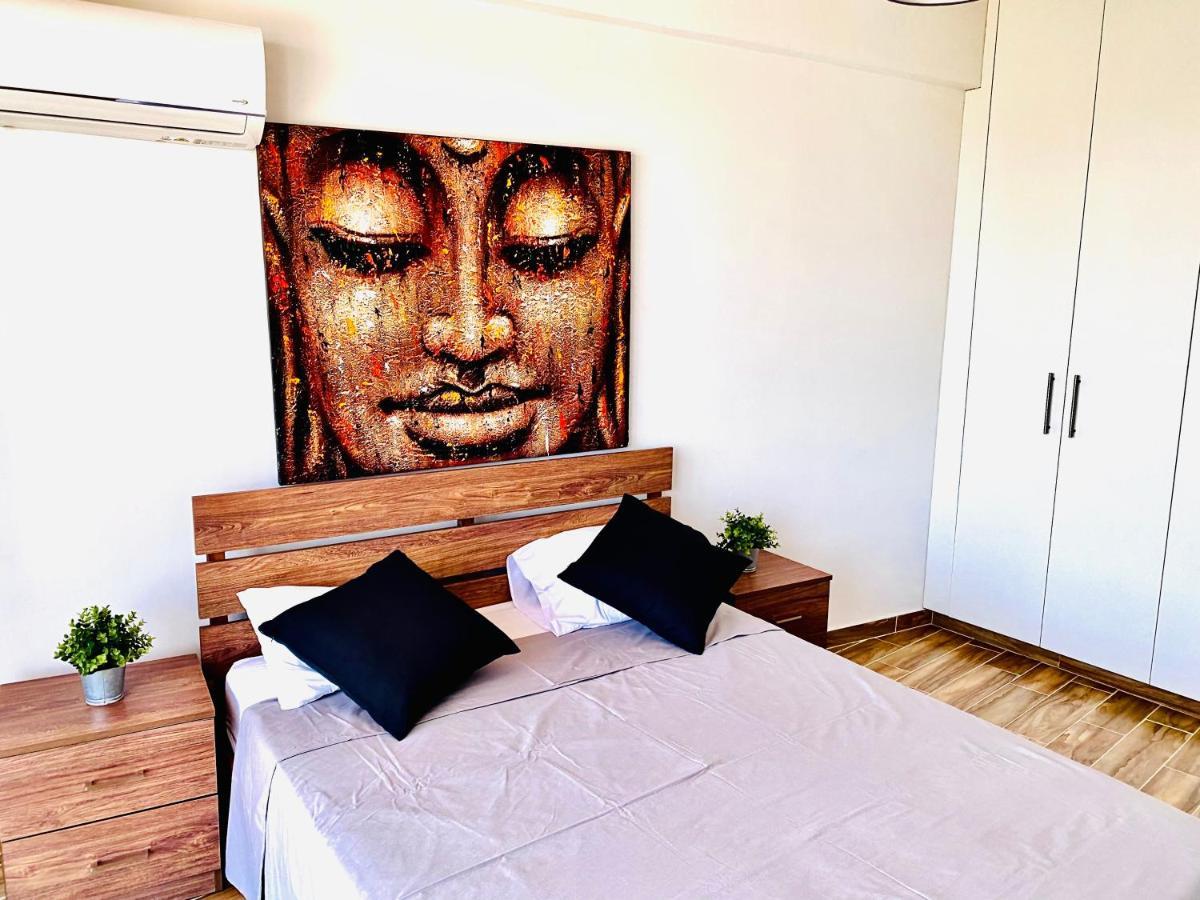 Bali Suites 404 Larnaca Bagian luar foto